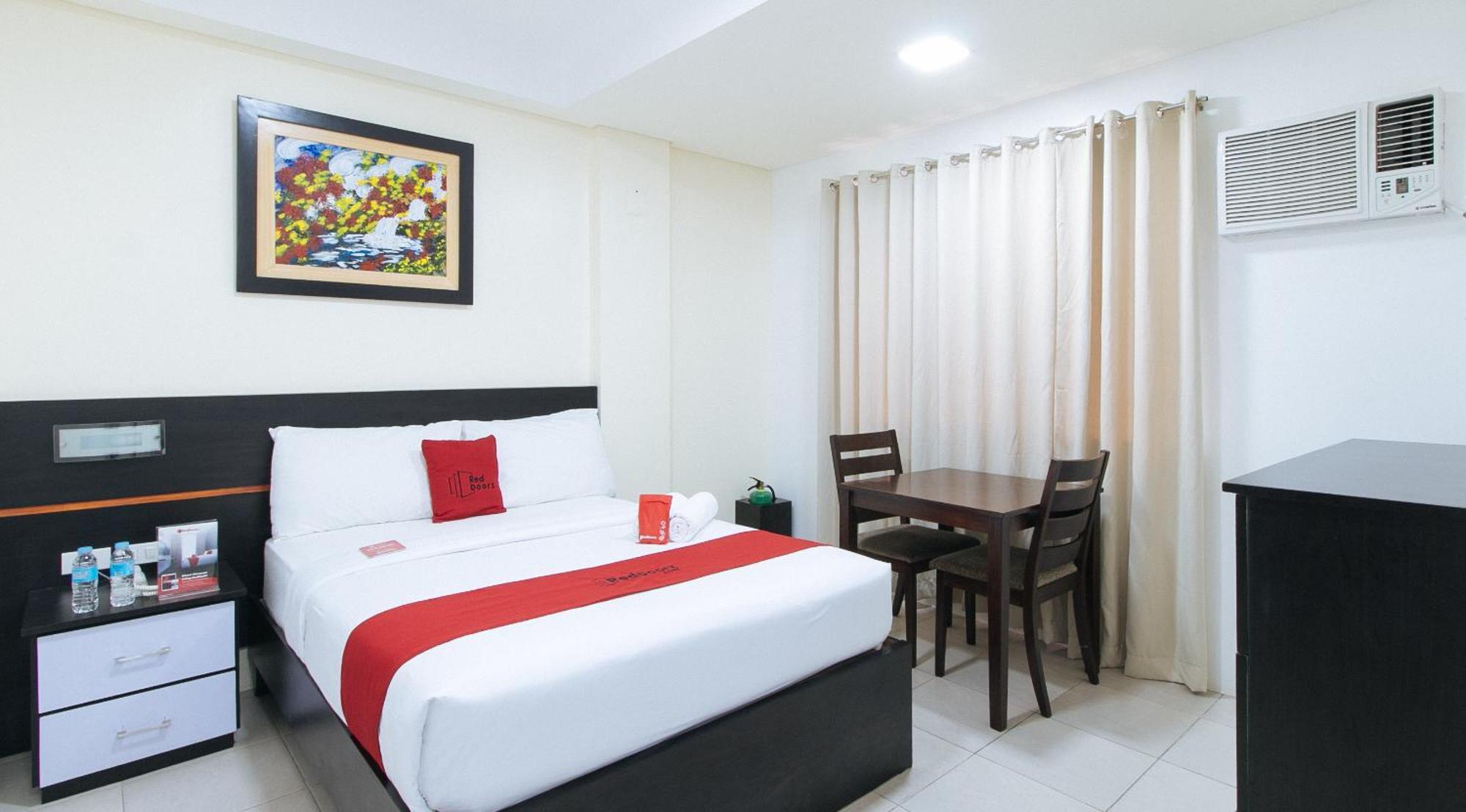 Reddoorz Plus At Evangelista Street Makati Makati City Екстериор снимка