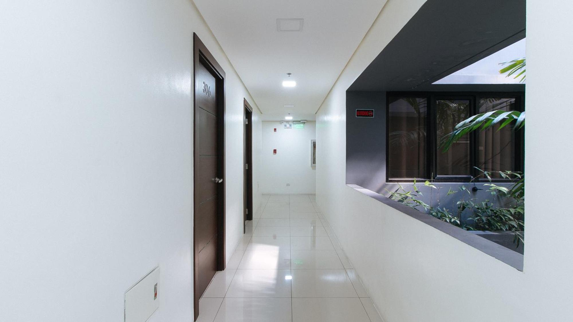 Reddoorz Plus At Evangelista Street Makati Makati City Екстериор снимка
